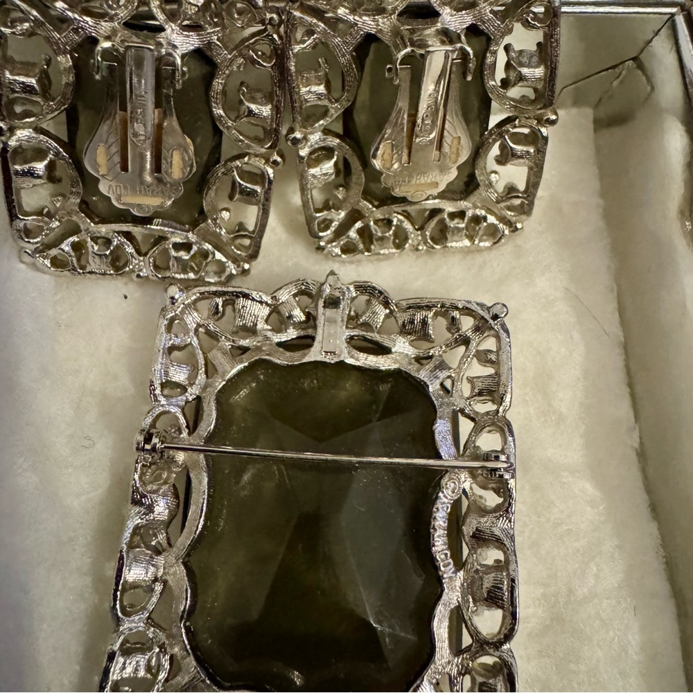 Vintage Sarah Coventry Smokey Quartz/Glass Celebrity Set (#752) - Picture 2 of 2